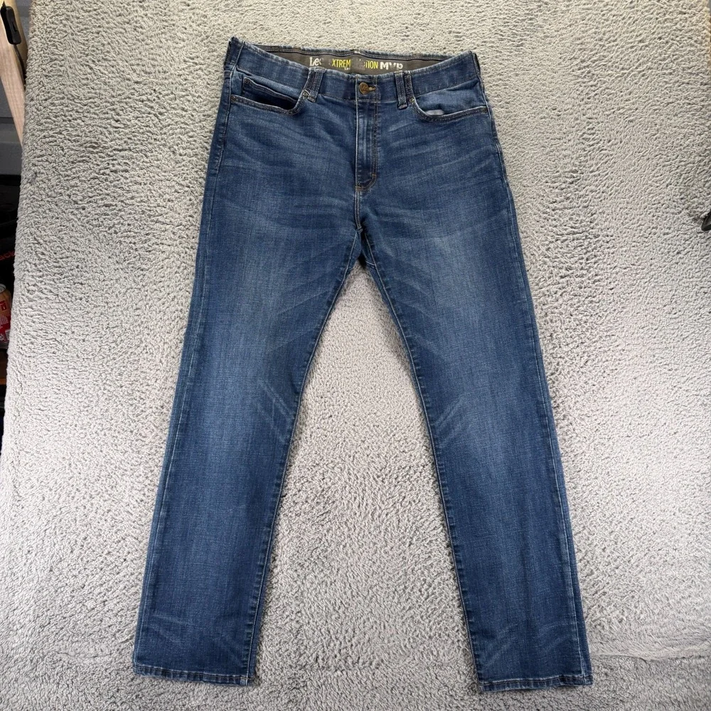 Lee Extreme Motion Jeans Men 36x34 Blue Cotton Denim Straight Slim Faded Stretch - Picture 1 of 10